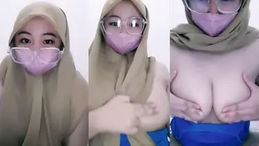 Bokep Indo Ukhti Jilbab Kacamata Toket Gede poster