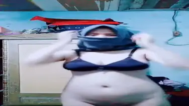 Cewe Jilbab Buka Bukaan Hingga Colmek poster