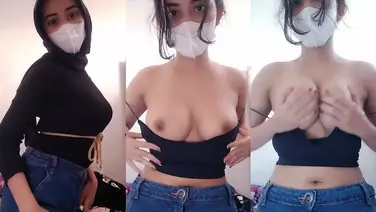 Cewek Cosplay Nakal Buka Bukaan No Cut poster