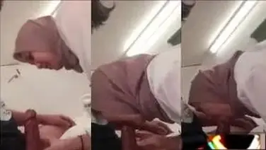Karyawan Hijab Main Belakang Pas Jam Kerja Panas poster